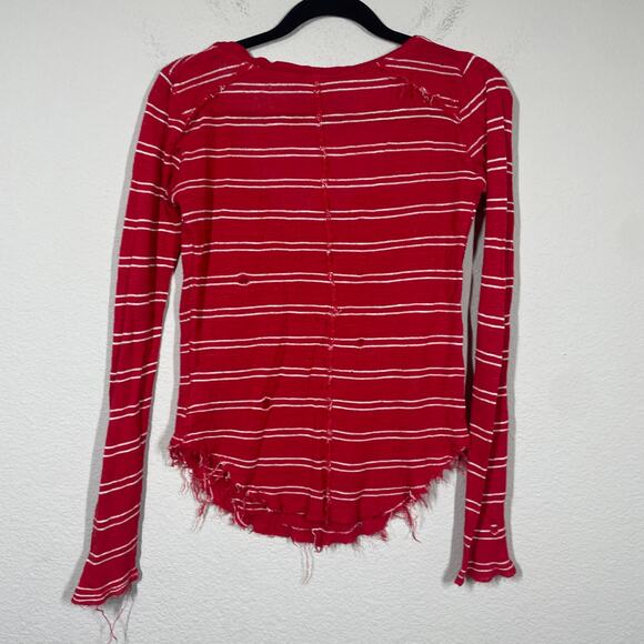 Free People Medium Scoop Neck Tee Red Stripe Linen Blend Frayed Hem Long Sleeves - Picture 3 of 12